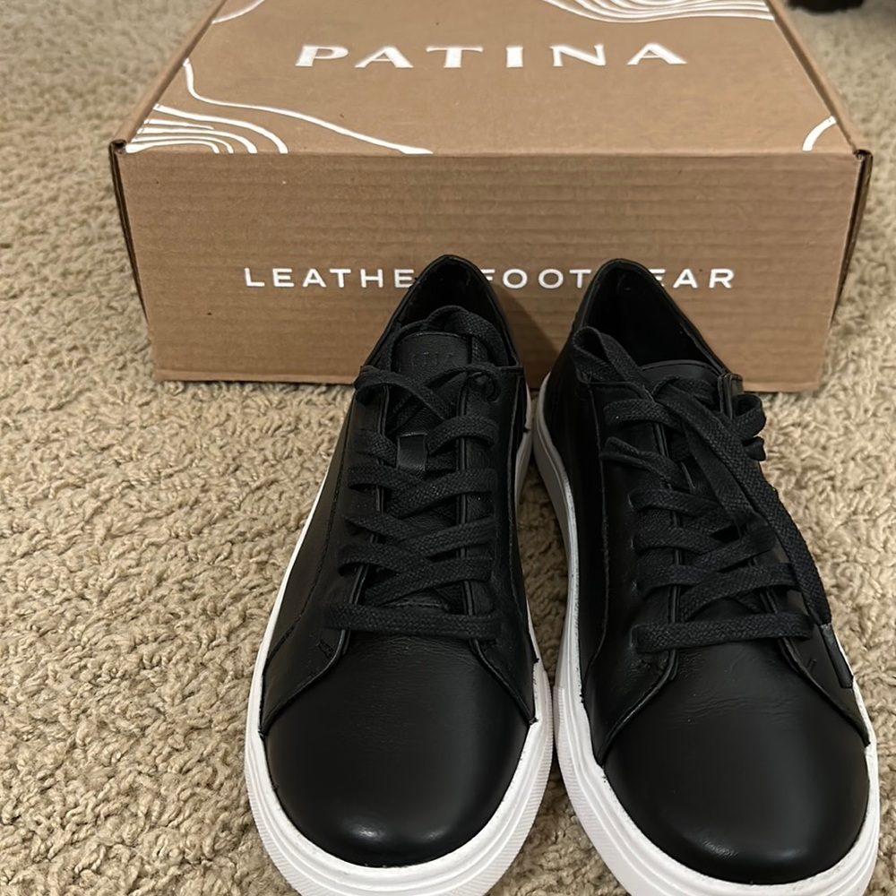 Portland Leather women’s low top sneaker